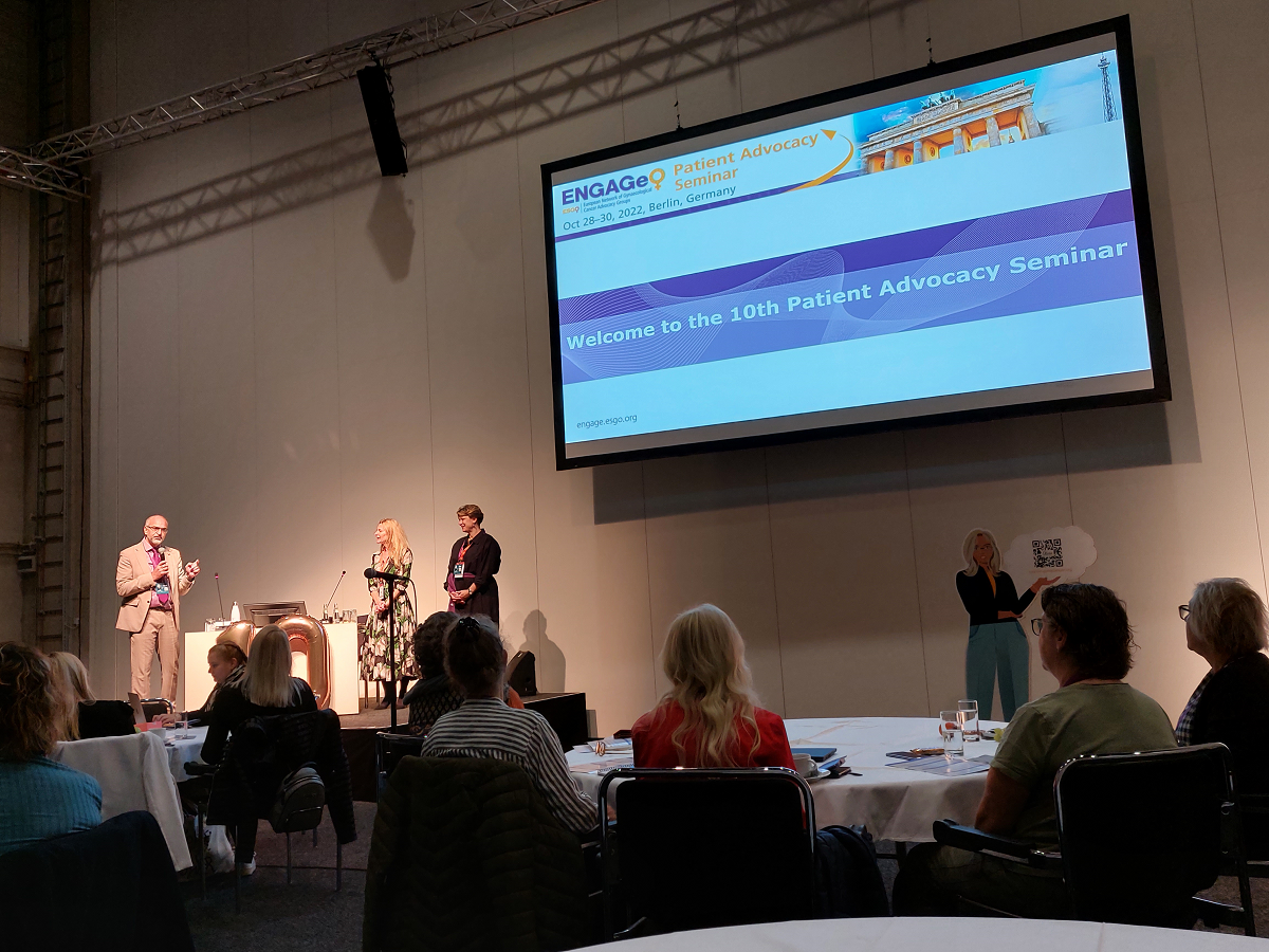 ENGAGe Co-Chair Jalid Sehouli, ESGO:n puheenjohtaja Nicole Concin ja ENGAGen Co-Chair Petra Adámková avaavat Patient Advocacy Seminarin